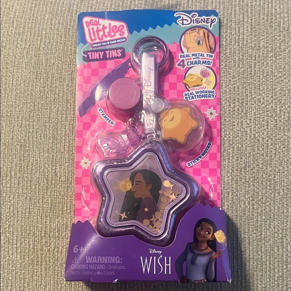 Disney Real Littles Tiny Tins Star Keychain - Pink and Purple